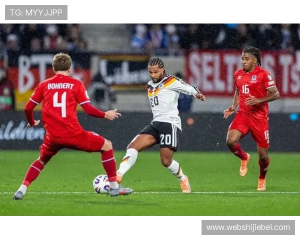 美加墨世界杯足球赛历史回顾与三国球队表现分析